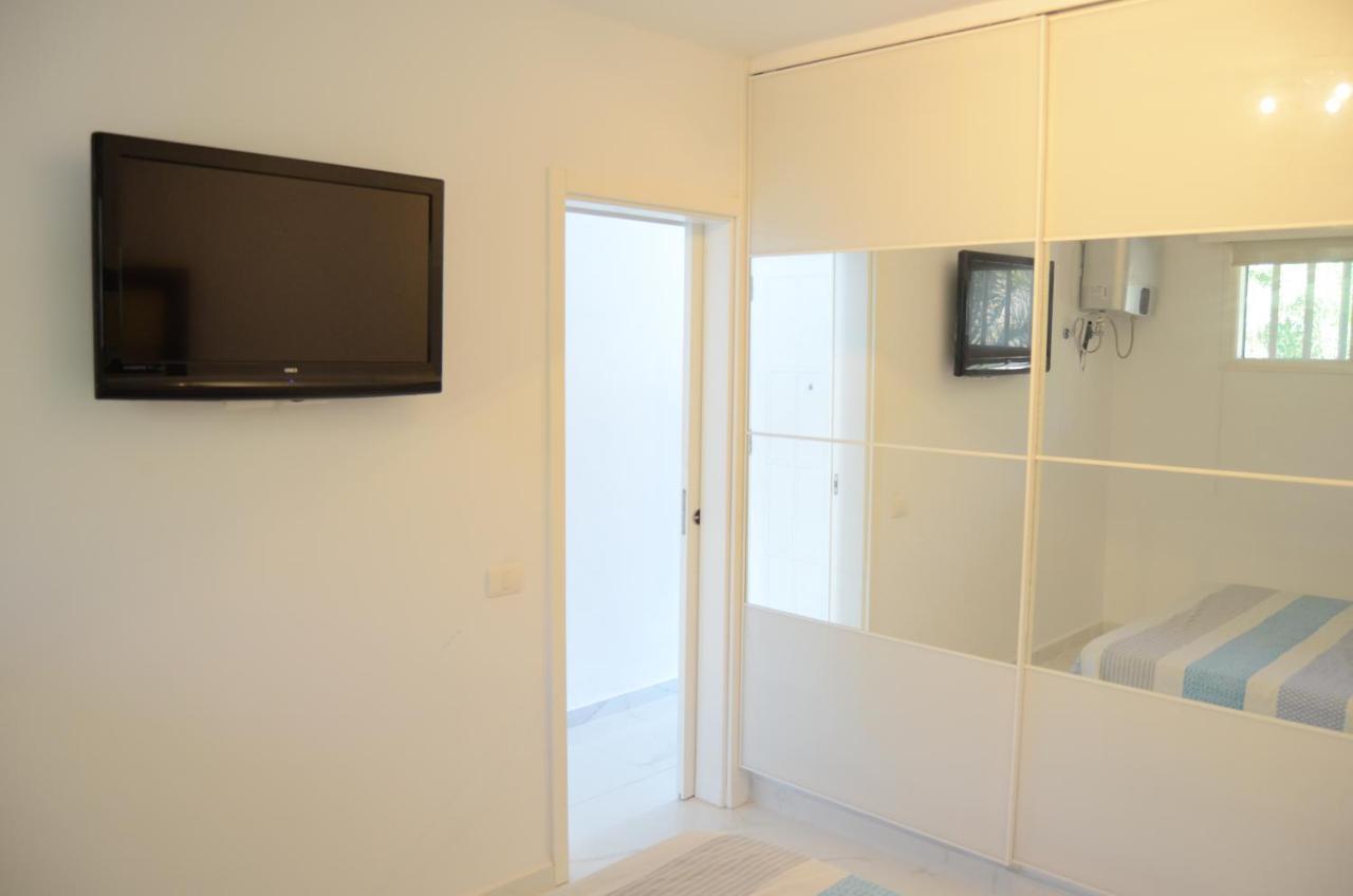 Modern Quiet Apartament Beach Front San Bartolome de Tirajana  Exterior photo